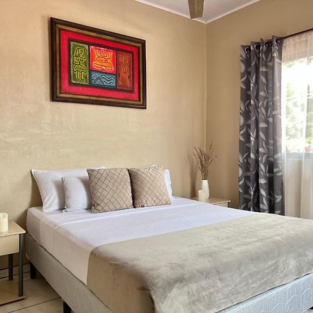Апартаменти Casa Tatich Ac Near Guanacaste Airport Ліберія Екстер'єр фото